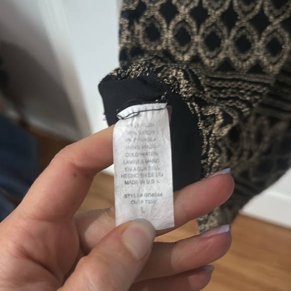 Body Central Black and gold Sleeveless Bodycon Mini Dress size large fits like m - Picture 4 of 4